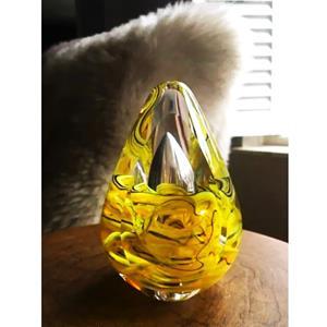 Urnwebshop Kristalglazen 3D Traanurn Astro Goudgroen (0.07 liter)
