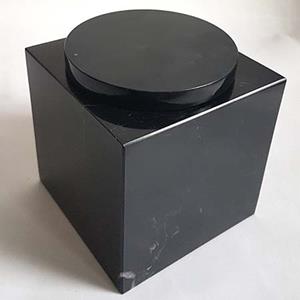 Urnwebshop Kleine Marmeren Mini Urn Kubus Zwart (0.3 liter)