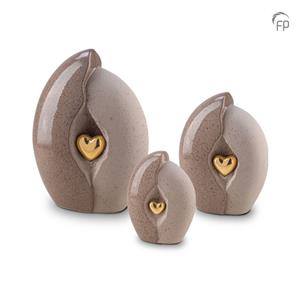 Funeral Products Urn van keramiek in bruinbeige met goudkleurig hartje