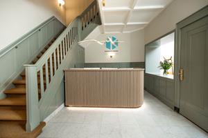 Loods XL Eikenhouten toonbank Hailey met akoetische panelen
