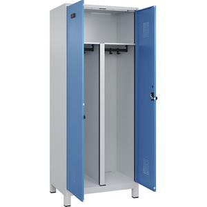 Multifunctionele lockerkast Evolo PLUS, 1 compartiment, scheidingswand ingekort, lichtgrijs / lichtblauw, b = 800 mm, met brede voeten, veiligheidsdraaigrendel
