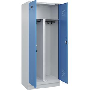 Multifunctionele lockerkast Evolo PLUS, 1 compartiment, scheidingswand ingekort, lichtgrijs / lichtblauw, b = 800 mm, met bodemsokkel, veiligheidsdraaigrendel