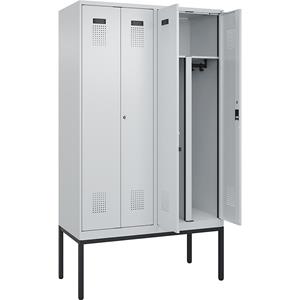 Multifunctionele lockerkast Evolo PLUS, 2 compartimenten, scheidingswand ingekort, lichtgrijs, b = 1200 mm, met smalle voeten, cilinderslot