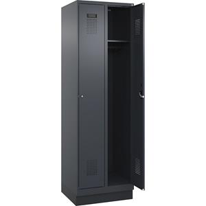C+P Lockerkast Evolo PLUS, 2 compartimenten, grijs, b = 600 mm, met bodemsokkel, cilinderslot