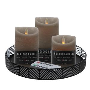 Merkloos LED kaarsen/stompkaarsen - 3x st - beige - met zwart rond kaarsenbord 29,5 cm -