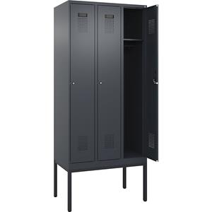 C+P Lockerkast Evolo PLUS, 3 compartimenten, grijs, b = 900 mm, met smalle voeten, cilinderslot