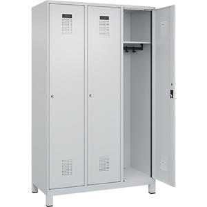 C+P Lockerkast Evolo PLUS, 3 compartimenten, lichtgrijs, b = 1200 mm, met brede voeten, cilinderslot