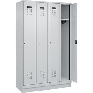 C+P Lockerkast Evolo PLUS, 4 compartimenten, lichtgrijs, b = 1200 mm, met bodemsokkel, cilinderslot