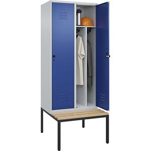 C+P Multifunctionele lockerkast Classic PLUS met zitbank, smal, 2 compartimenten, scheidingswand ingekort, lichtgrijs / gentiaanblauw, b = 800 mm, veiligheidsdraaigrendel, ondergebouwd, beuken-hardhou