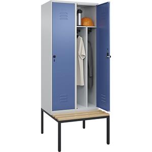 C+P Multifunctionele lockerkast Classic PLUS met zitbank, smal, 2 compartimenten, scheidingswand ingekort, lichtgrijs / verblauw, b = 800 mm, veiligheidsdraaigrendel, ondergebouwd, beuken-hardhout