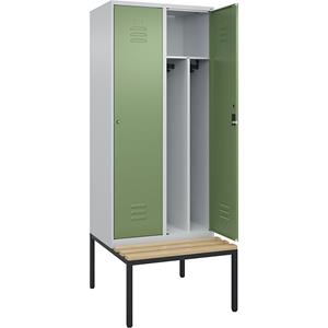 C+P Multifunctionele lockerkast Classic PLUS met zitbank, smal, 2 compartimenten, scheidingswand ingekort, lichtgrijs / resedagroen, b = 800 mm, cilinderslot, ondergebouwd, beuken-hardhout