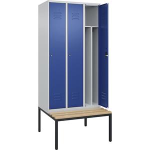 C+P Multifunctionele lockerkast Classic PLUS met zitbank, smal, 3 compartimenten, scheidingswand ingekort, lichtgrijs / gentiaanblauw, b = 900 mm, cilinderslot, ondergebouwd, beuken-hardhout