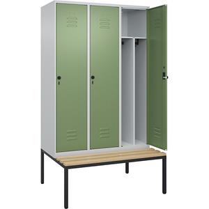 C+P Multifunctionele lockerkast Classic PLUS met zitbank, smal, 3 compartimenten, scheidingswand ingekort, lichtgrijs / resedagroen, b = 1200 mm, veiligheidsdraaigrendel, ondergebouwd, beuken-hardhout