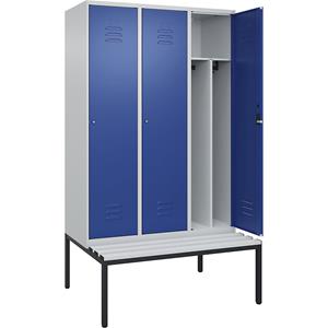 C+P Multifunctionele lockerkast Classic PLUS met zitbank, smal, 3 compartimenten, scheidingswand ingekort, lichtgrijs / gentiaanblauw, b = 1200 mm, cilinderslot, ondergebouwd, kunststof