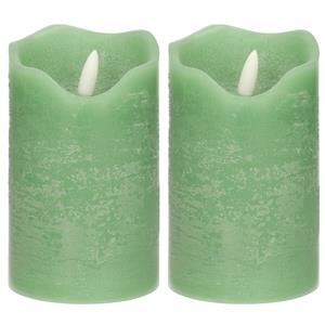 Stern fabrik LED kaars/stompkaars - 2x - mintgroen - D7,5 x H12,5 cm - timer - 3D vlam -