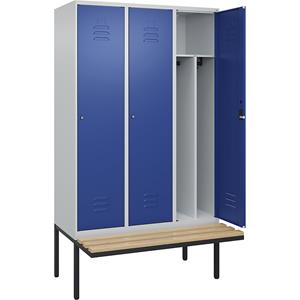 C+P Multifunctionele lockerkast Classic PLUS met zitbank, smal, 3 compartimenten, scheidingswand ingekort, lichtgrijs / gentiaanblauw, b = 1200 mm, cilinderslot, vrijdragend, beuken-hardhout