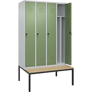 C+P Multifunctionele lockerkast Classic PLUS met zitbank, smal, 4 compartimenten, scheidingswand ingekort, lichtgrijs / resedagroen, b = 1200 mm, veiligheidsdraaigrendel, ondergebouwd, beuken-hardhout