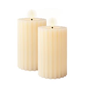 Lumineo luxe LED kaars/stompkaars - 2x st - creme wit ribbel - D7,5 x H15 cm - timer -