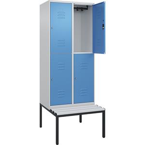 C+P Kledingkast Classic PLUS met twee verdiepingen en zitbank, 2 compartimenten, lichtgrijs / lichtblauw, b = 800 mm, cilinderslot, ondergebouwd, kunststof
