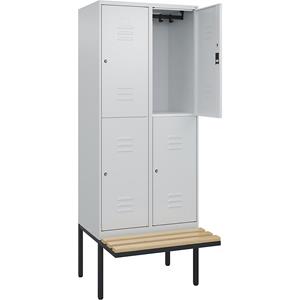 C+P Kledingkast Classic PLUS met twee verdiepingen en zitbank, 2 compartimenten, lichtgrijs, b = 800 mm, cilinderslot, vrijdragend, beuken-hardhout