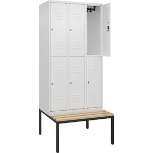 C+P Kledingkast Classic PLUS met twee verdiepingen en zitbank, 3 compartimenten, verkeerswit, b = 900 mm, cilinderslot, ondergebouwd, beuken-hardhout