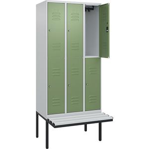 C+P Kledingkast Classic PLUS met twee verdiepingen en zitbank, 3 compartimenten, lichtgrijs / resedagroen, b = 900 mm, cilinderslot, vrijdragend, kunststof