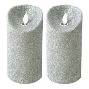 Gerimport LED kaars/stompkaars - 2x stuks - zilver - H15 cm - met glitters -
