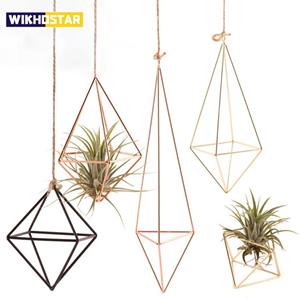 WIKHOSTAR IJzeren Geometrische Macramé Pot Zak Muur Boho Binnenplaats Woondecoratie Tuinieren Groene Plant Hangende Standaard Luchtplant Houder Woondecoratie black 6.3x6.3x8.3cm
