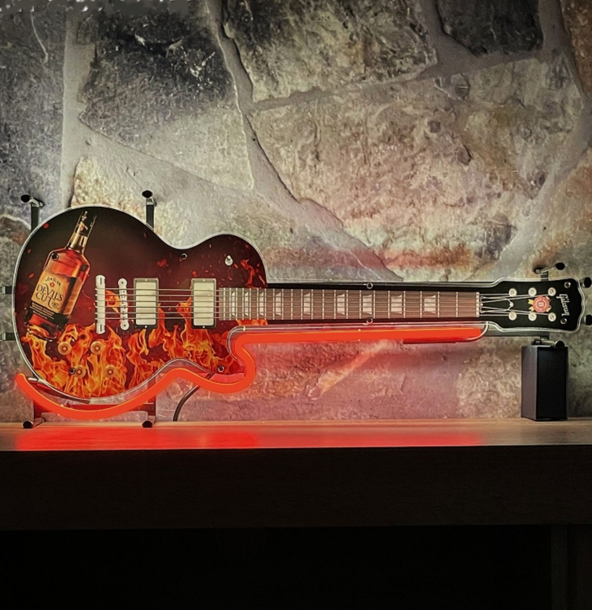 Fiftiesstore Jim Beam ' Devil's Cut' Gitaar Neon - Junior Model 70 x 27 cm