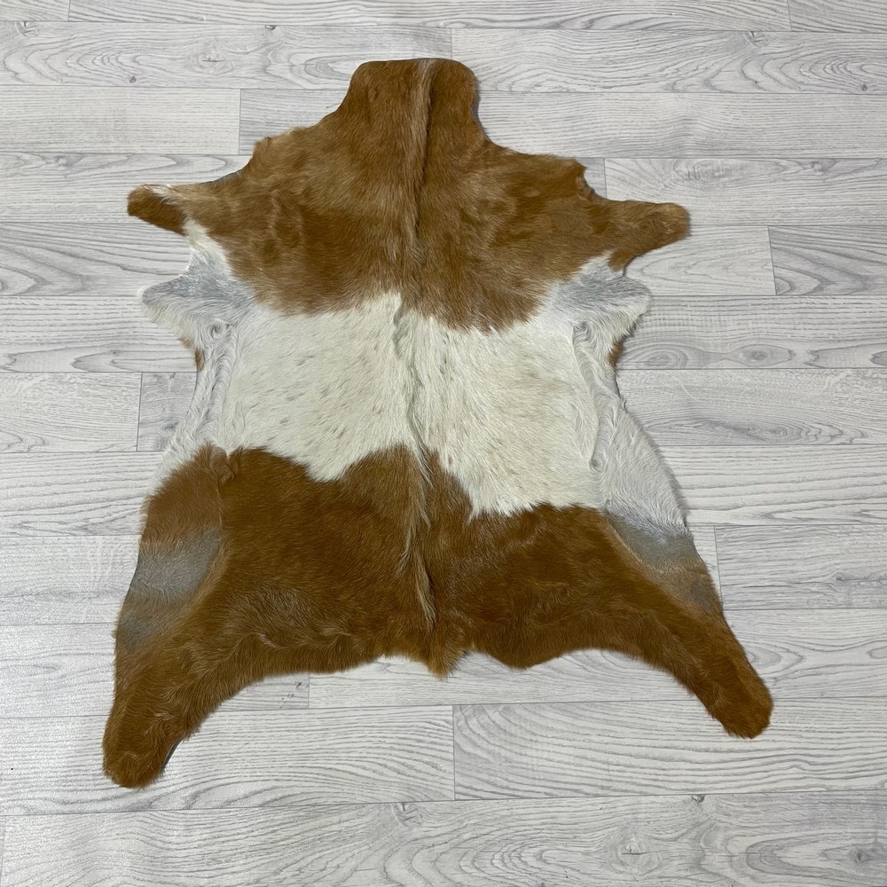 Lederstore Geitenhuid bruin wit 80x75cm