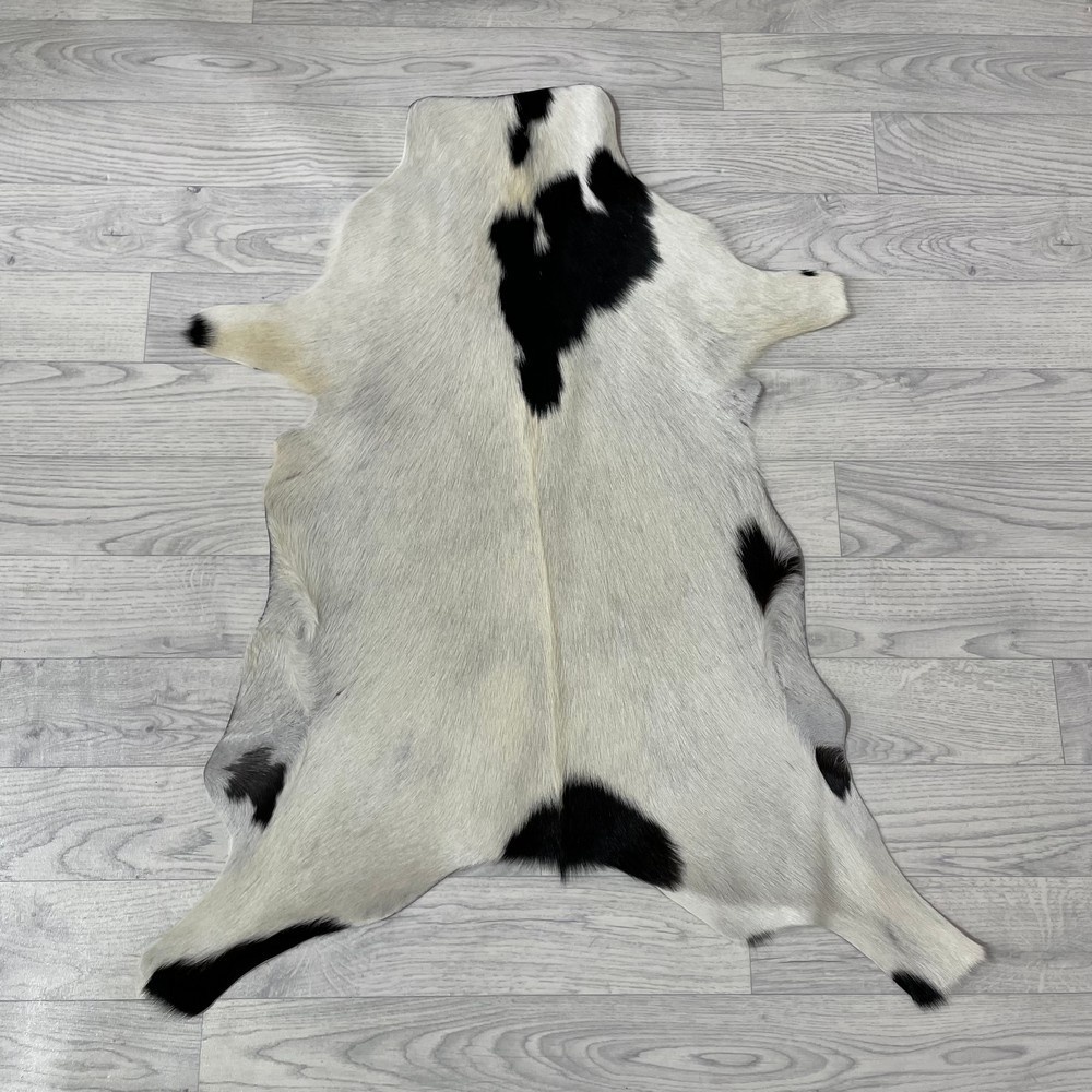 Lederstore Geitenhuid zwart creme 85x75cm