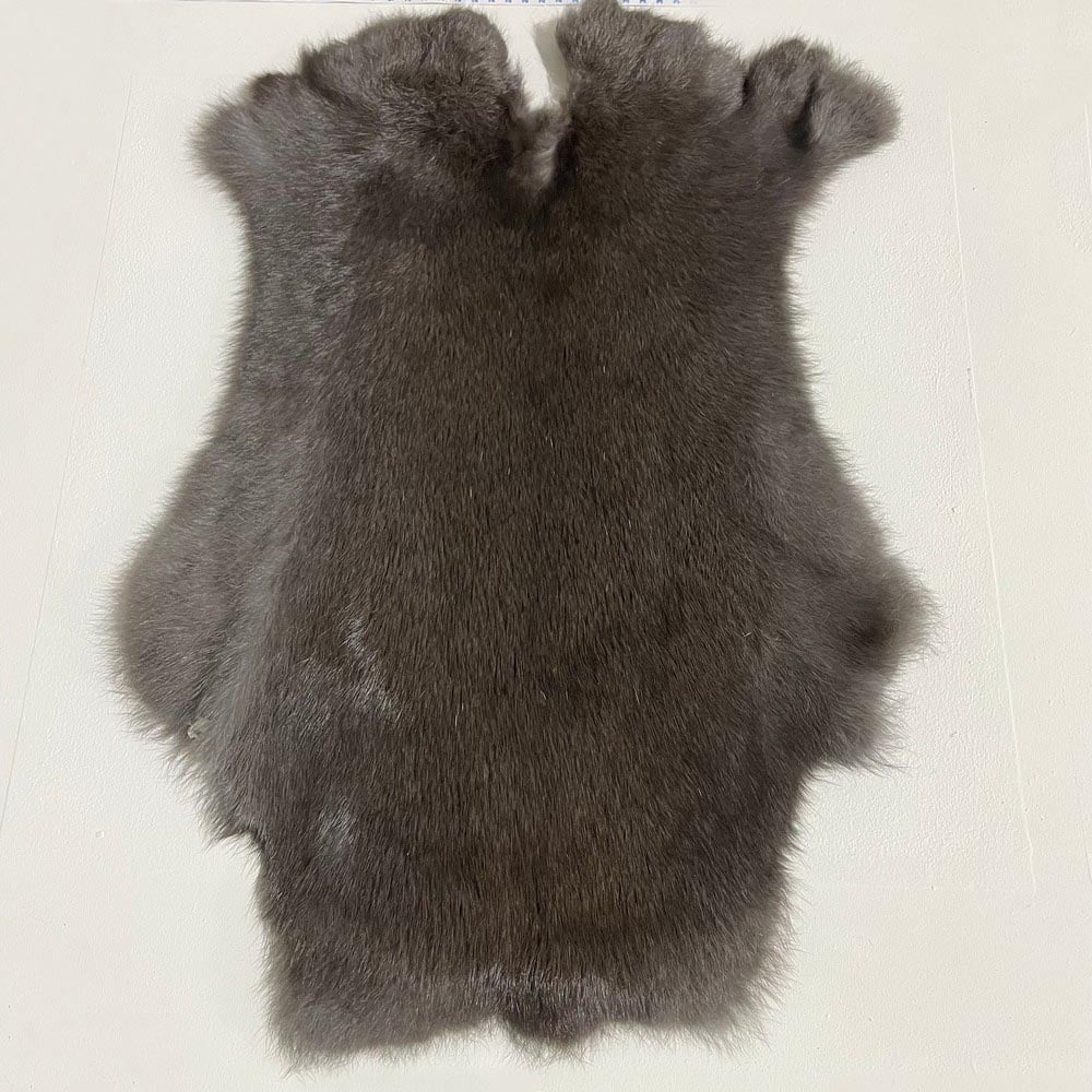 Lederstore Konijnenvacht donker bruin 55x35cm