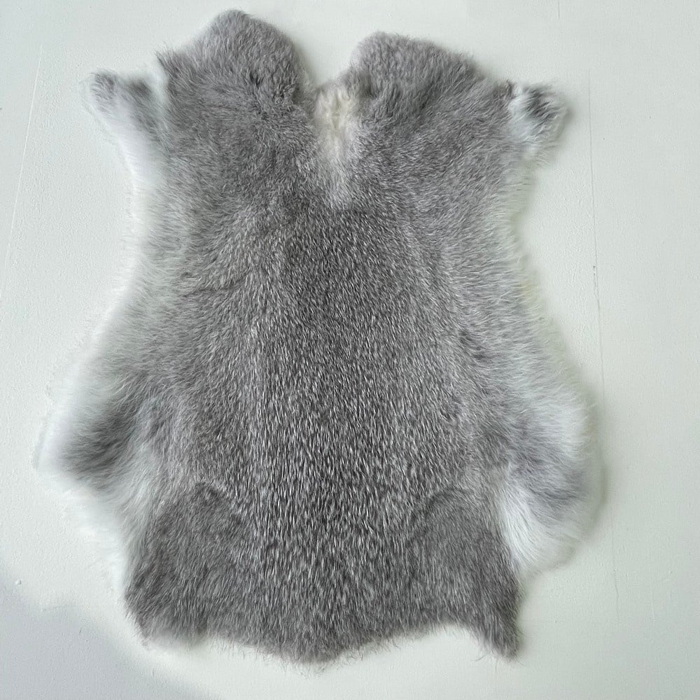 Lederstore Konijnenvacht grijs wit 50x35cm