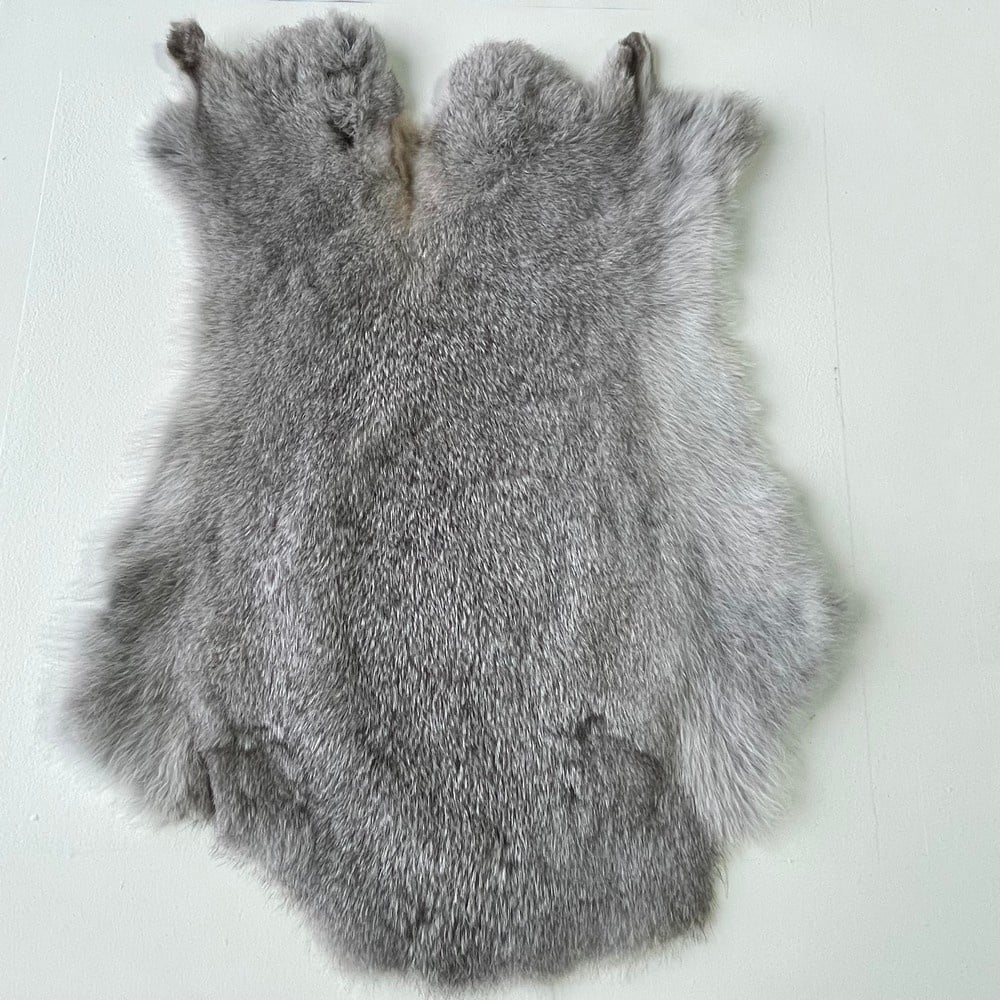Lederstore Konijnenvacht grijs 50x35cm