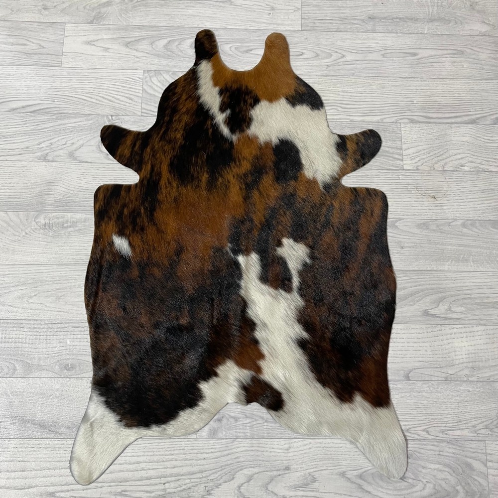 Lederstore Kleine koeienhuid bruin wit zwart (Normandiër) 90x60cm