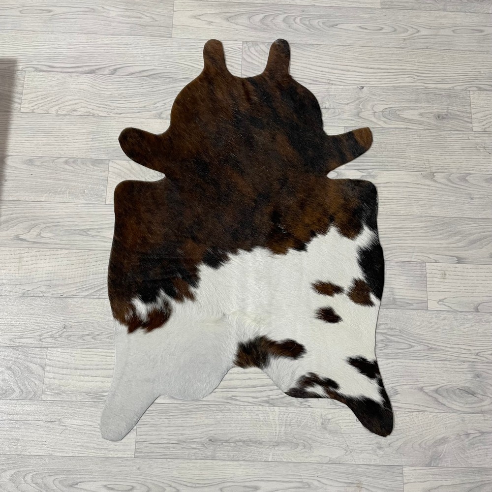 Lederstore Kleine koeienhuid bruin wit zwart (Normandiër) 90x60cm