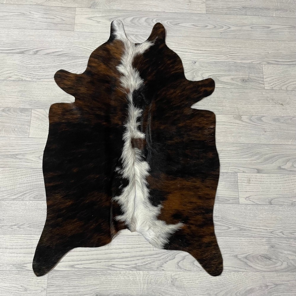 Lederstore Kleine koeienhuid bruin wit zwart (Normandiër) 90x60cm
