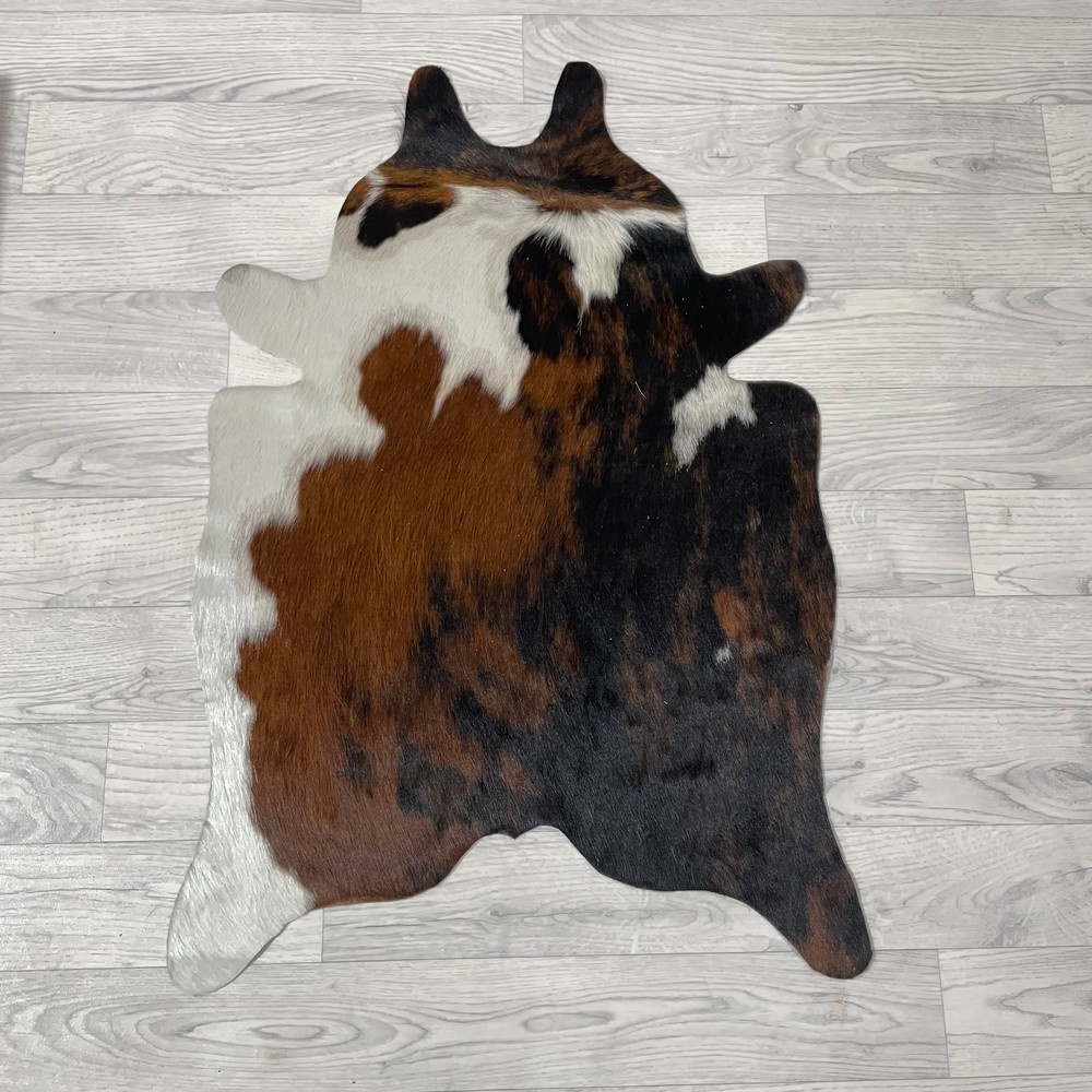 Lederstore Kleine koeienhuid bruin wit zwart (Normandiër) 90x60cm