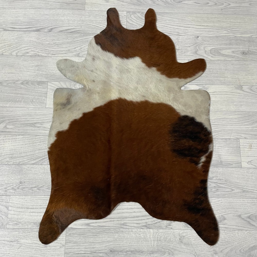 Lederstore Kleine koeienhuid bruin wit zwart (Normandiër) 90x60cm