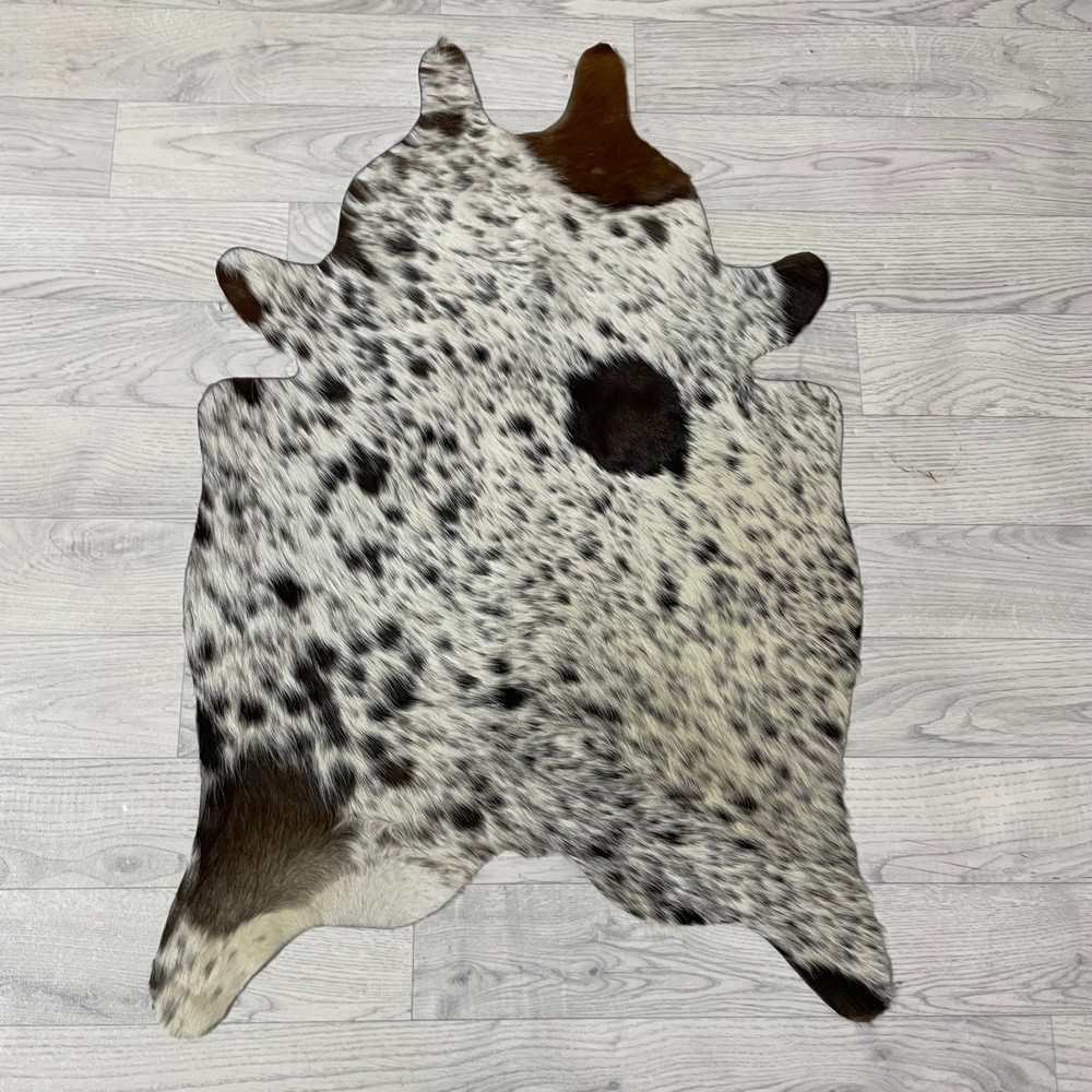 Lederstore Kleine koeienhuid bruin wit zwart (Normandiër) 90x60cm