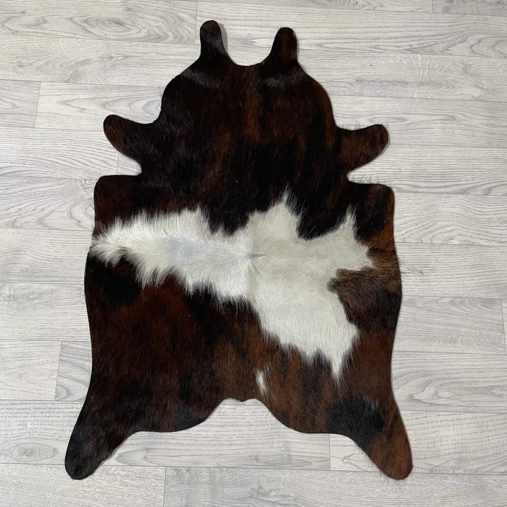 Lederstore Kleine koeienhuid bruin wit zwart (Normandiër) 90x60cm