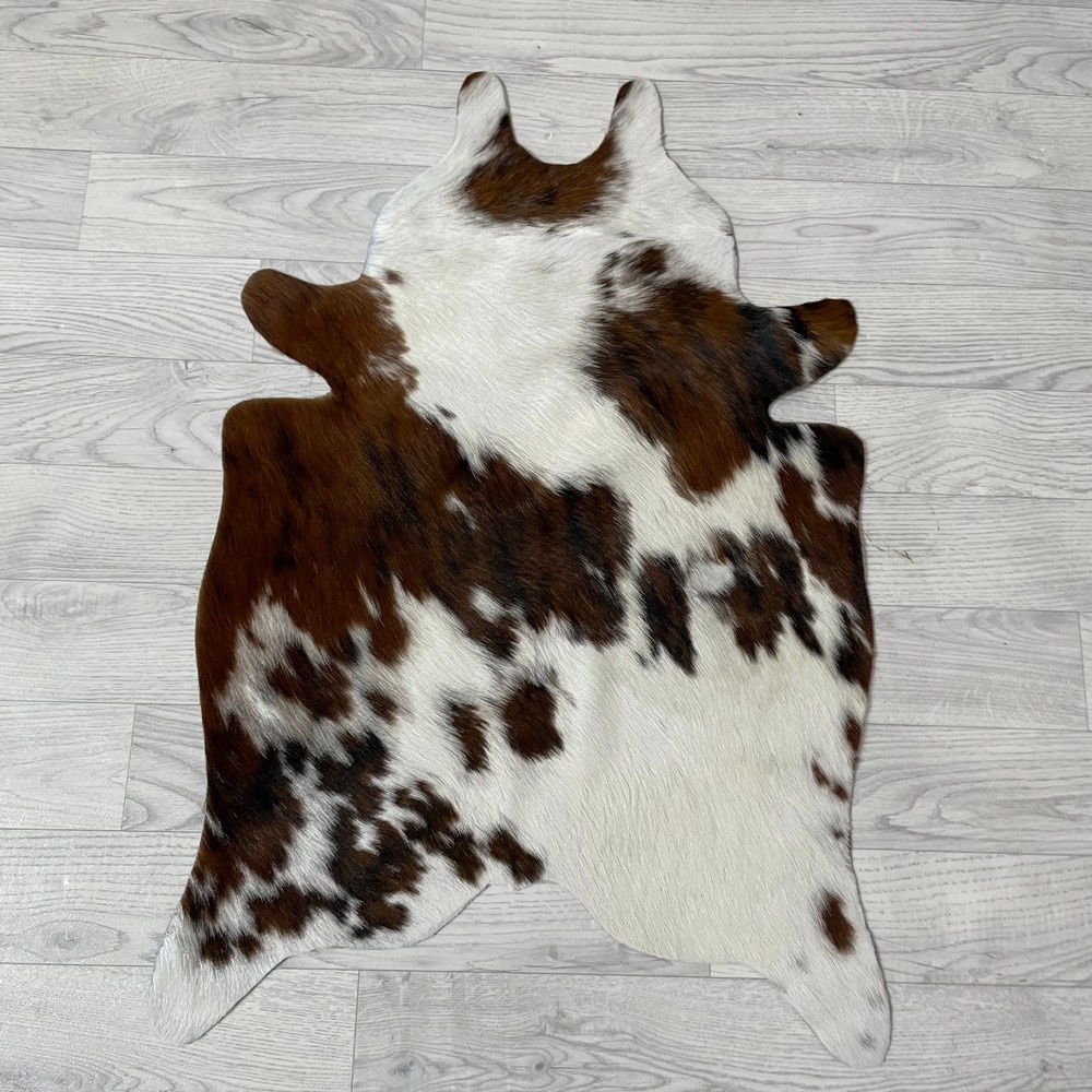 Lederstore Kleine koeienhuid bruin wit zwart (Normandiër) 90x60cm