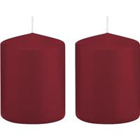 2x Bordeauxrode cilinderkaarsen/stompkaarsen 6x8 cm 29 branduren Rood