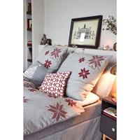 TOM TAILOR HOME Sierkussen Knitted Shiny Tree Gebreide kussenovertrek zonder vulling met kerstboommotief(1 stuk)