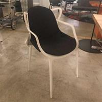 kartell Masters Stuhl Sitzpolster Sitzauflage Stapelstühle  Farbe: schwarz Polsterform: Charles Eames Form