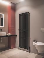 eastbrook Tunstall handdoekbeugel verticale radiator 63cm zwart