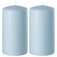 2x Lichtblauwe Cilinderkaarsen/stompkaarsen 6 X 12 Cm 45 Branduren - Geurloze Kaarsen Lichtblauw - Woondecoraties