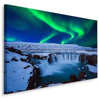 Karo-art Schilderij - Noorderlicht boven waterval, premium print