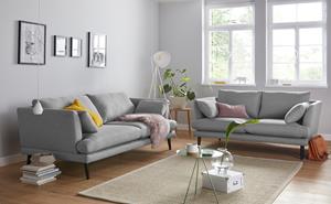 Andas 3-Sitzer Gondola, scandinavisches Design und edle Ausstrahlung, mit Holzbeinen