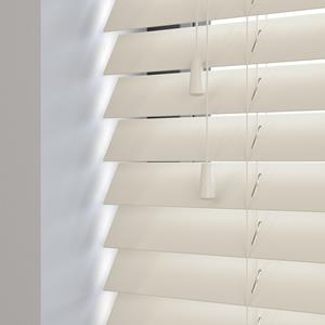 Baseline houten jaloezie met koord - roomwit